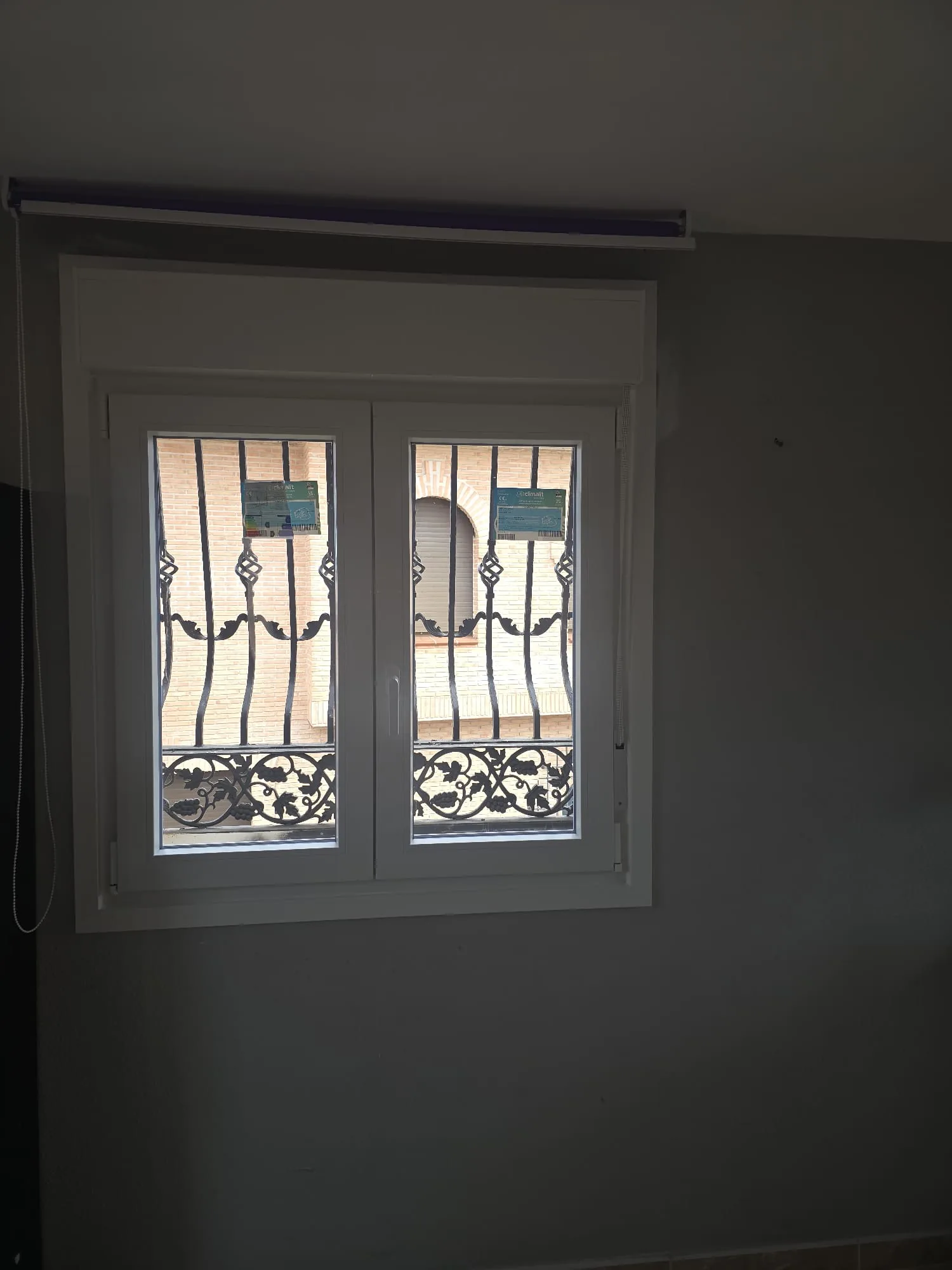 Instalación de ventanas de PVC y aluminio de alta eficiencia térmica - ven 5